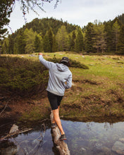 Load image into Gallery viewer, VINTAGE FILM LOOK | FREE ADOBE LIGHTROOM PRESET - Hannes Engl