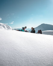 Load image into Gallery viewer, TONES OF THE WINTER | 10 ADOBE LIGHTROOM PRESETS - Hannes Engl